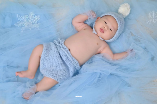 代怀包生男孩机构8个月宝宝奶量